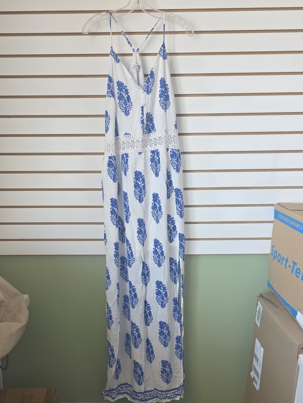 Maxi Dress with Blue Floral Print 3x - Picture 3 of 12